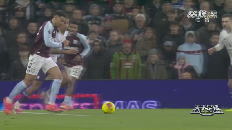 包含曼联主场击败阿斯顿维拉，继续保持不败的词条